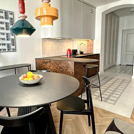 Artecento Premium Old Town, Underground Parking Апартаменты Вроцлав